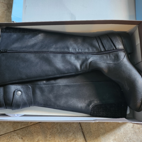 Knee High Life Stride Black boots NEW - Picture 4 of 10